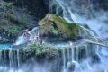 继峨眉山后，四川又一山脉走红，藏有世界第一瀑布温泉，你去过吗