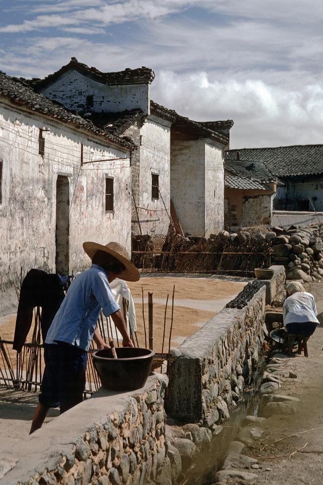 1981年的九华山老照片，今非昔比