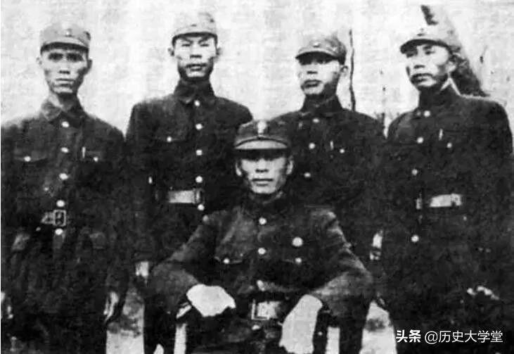 八百壮士的指挥官谢晋元，其官职究竟是团附，还是副团长