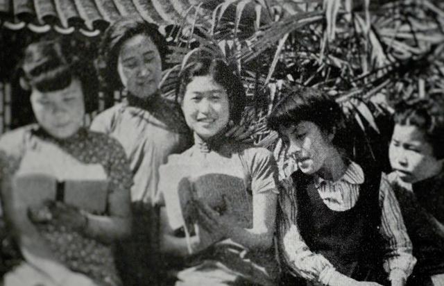 一个中国女人的百年史：时代该敬畏她