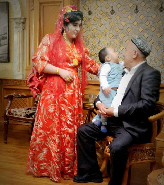 新疆游记：本是参加乌兹别克族的婚礼，却见识了喀什人的豪华酒店