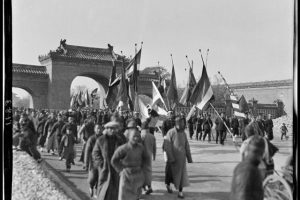 老照片：1919年北京学生和平游行的照片