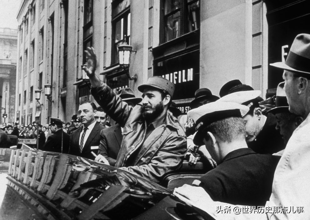 1959年卡斯特罗访问纽约：艾森豪威尔不见，美国民众疯狂围观