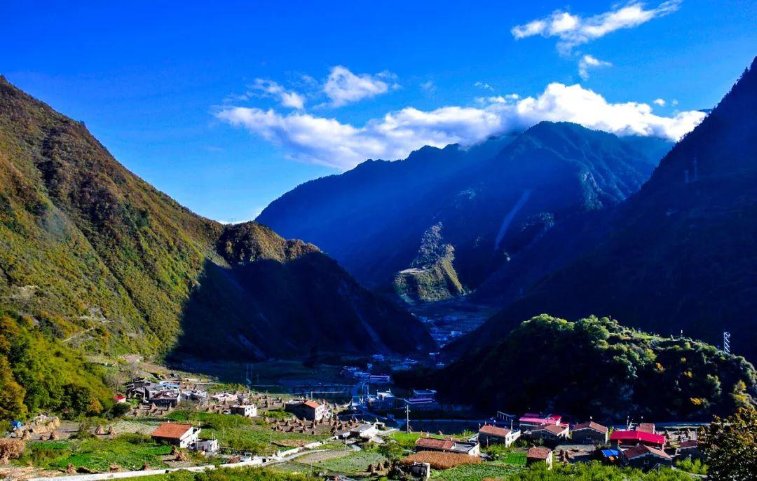 四川这个地方美疯了！处处都是画一般的风景，是摄影爱好者的天堂