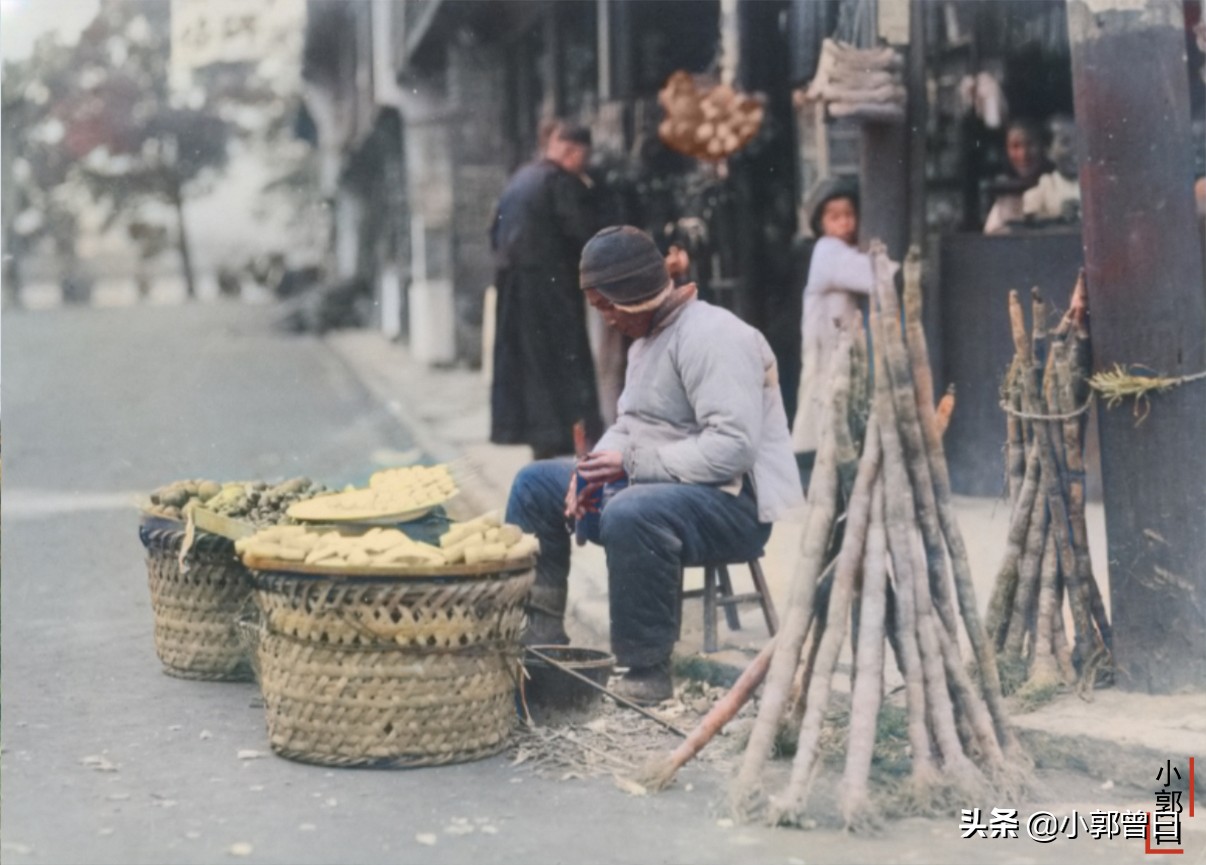 1926年镜头下的武汉：破败不堪的宝通寺，重新修建的黄鹤楼