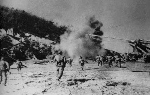 邓华突袭美军炮兵营，2小时打死530人，缴获大炮能装备两个师