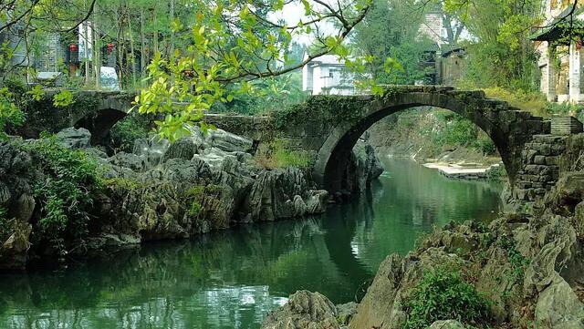超有文化底蕴的5个特色古镇，不止小桥流水，你去过几个？