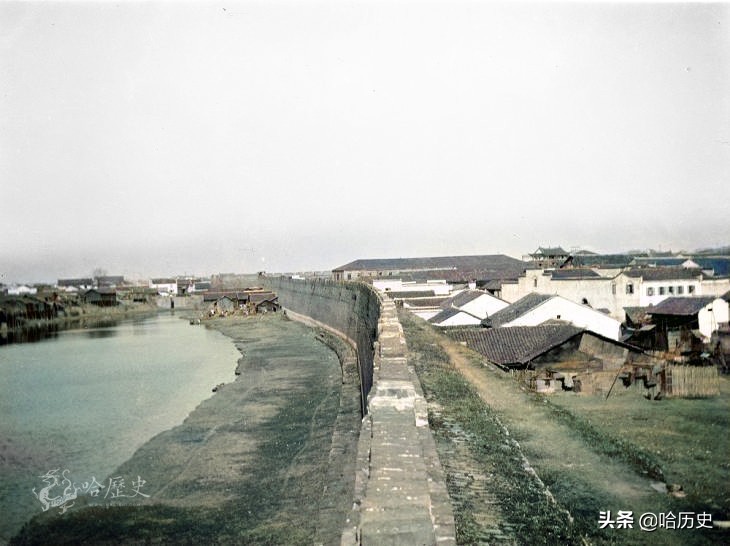 老照片：100年前武昌古城墙壮观，汉口鸦片泛滥，洪山宝塔旧影