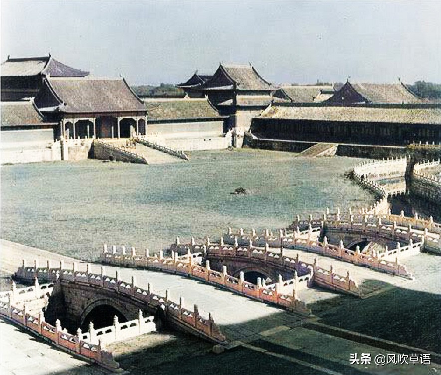 老照片：1930年代的北京紫禁城、太庙和北海