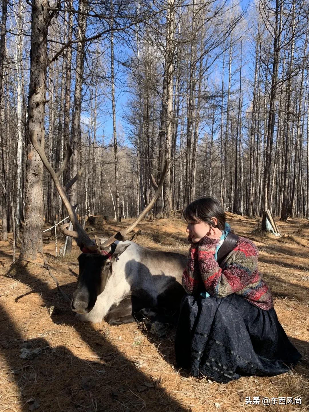 色彩缤纷的针织毛衣，除了温暖，还能让你的造型显得格外温柔