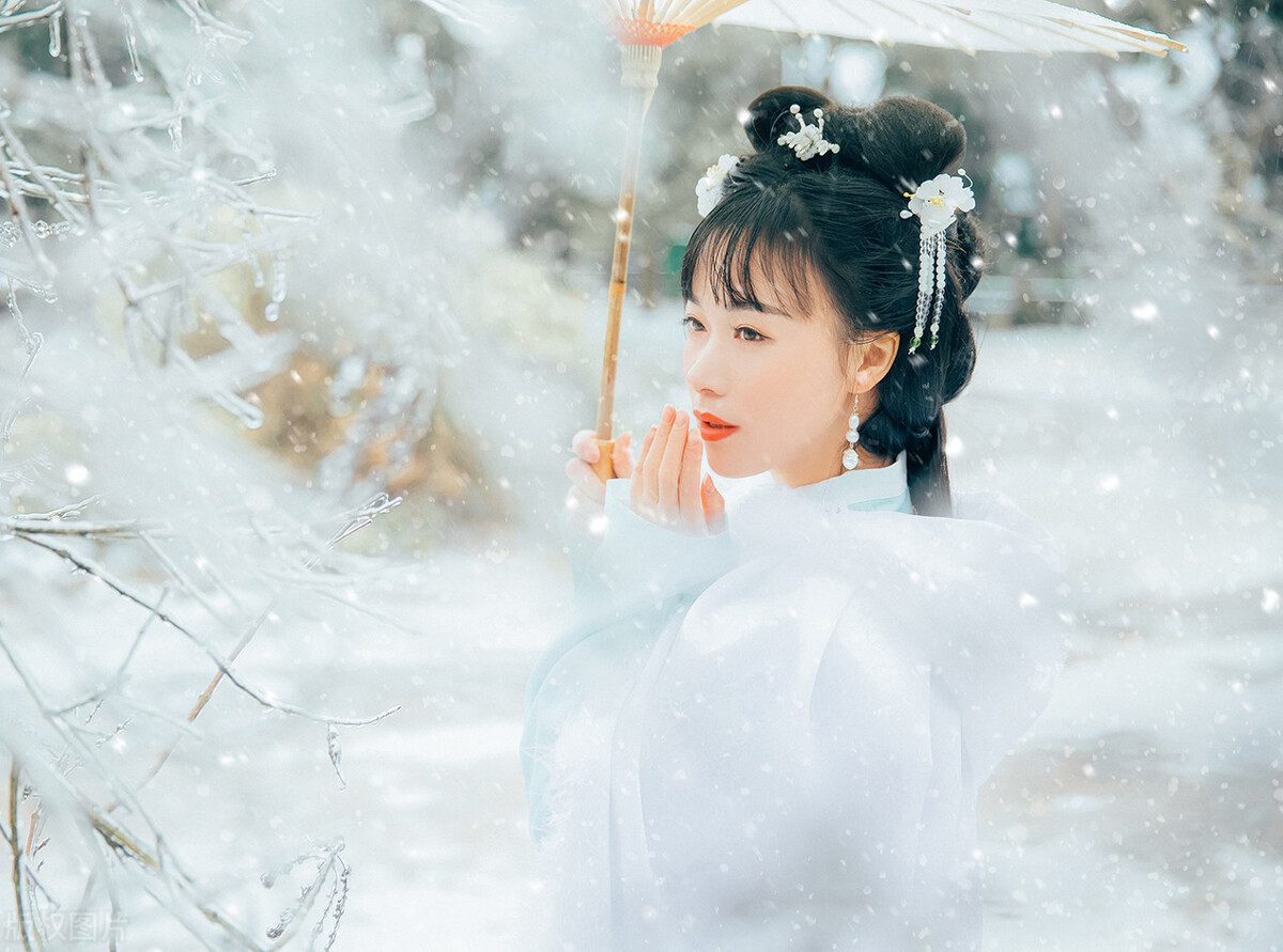 小雪：秀气静雅的女孩，微妙的时段，赏心悦目的风景