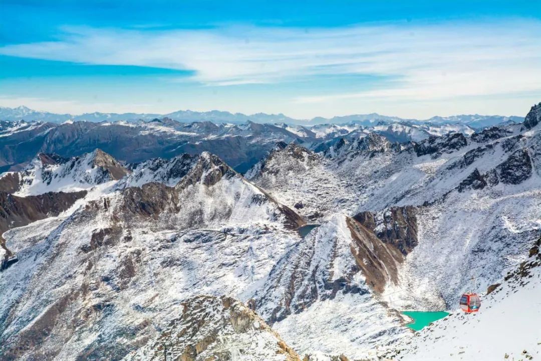 四川这座亿年冰川，比米堆冰川更近，比梅里雪山原始