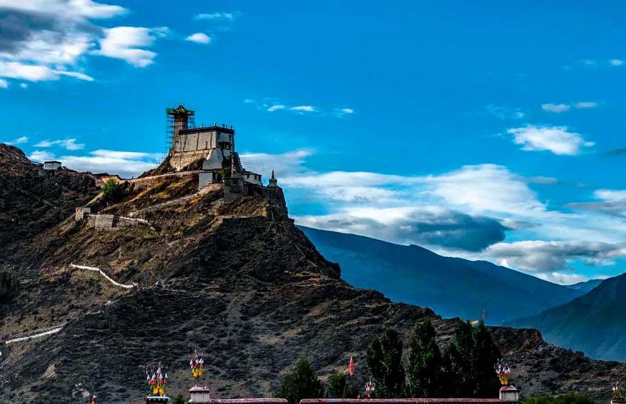 西藏私藏的自驾天路，颜值与实力并存，深藏无数个西藏NO.1