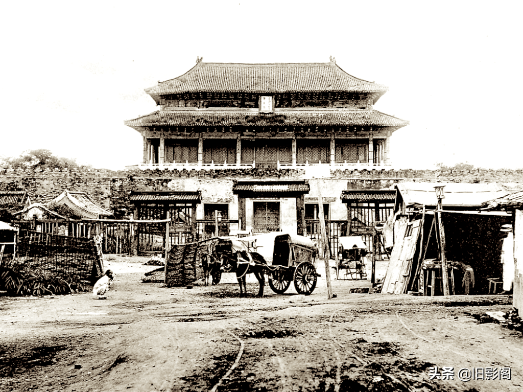 北京皇城1900年，侵华联军镜头下的慈禧寝宫