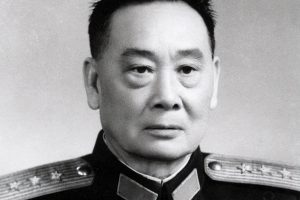 上将陶峙岳：和平解放新疆，开基石河子，任生产建设兵团首任司令