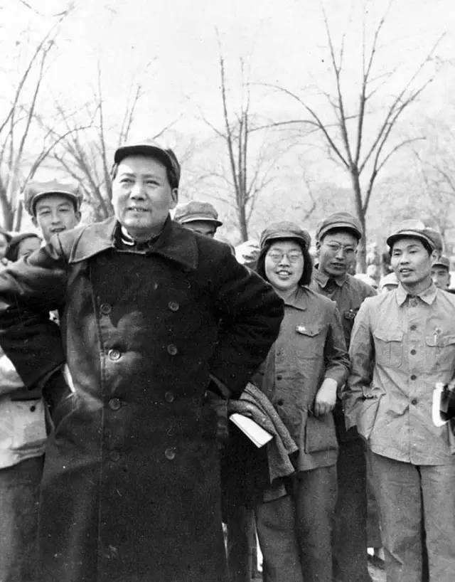 林彪写信要求撤换毛泽东的指挥权，毛泽东：你是个娃娃，懂个啥