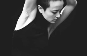 她被老外评为中国最狠的女舞者，10年来把身体玩到极致