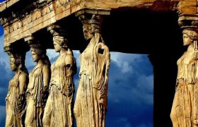 希腊化时代因罗马的进攻而结束，但希腊文化却并未消失