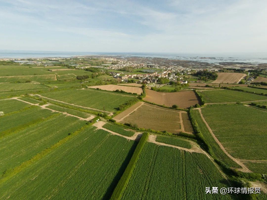 海峡群岛：与法国海岸近在咫尺，为何却是英国的皇室领地？