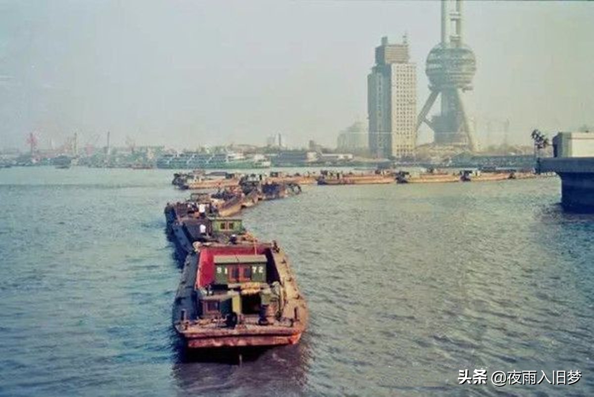 老照片：90年代的“魔都”上海，平静与祥和中蕴藏着的勃勃生机