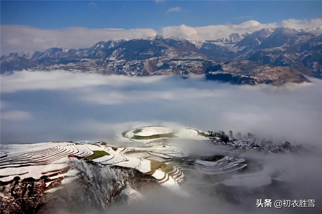 古诗中的腊月半三首：吹灯一窗雪，月照一天明