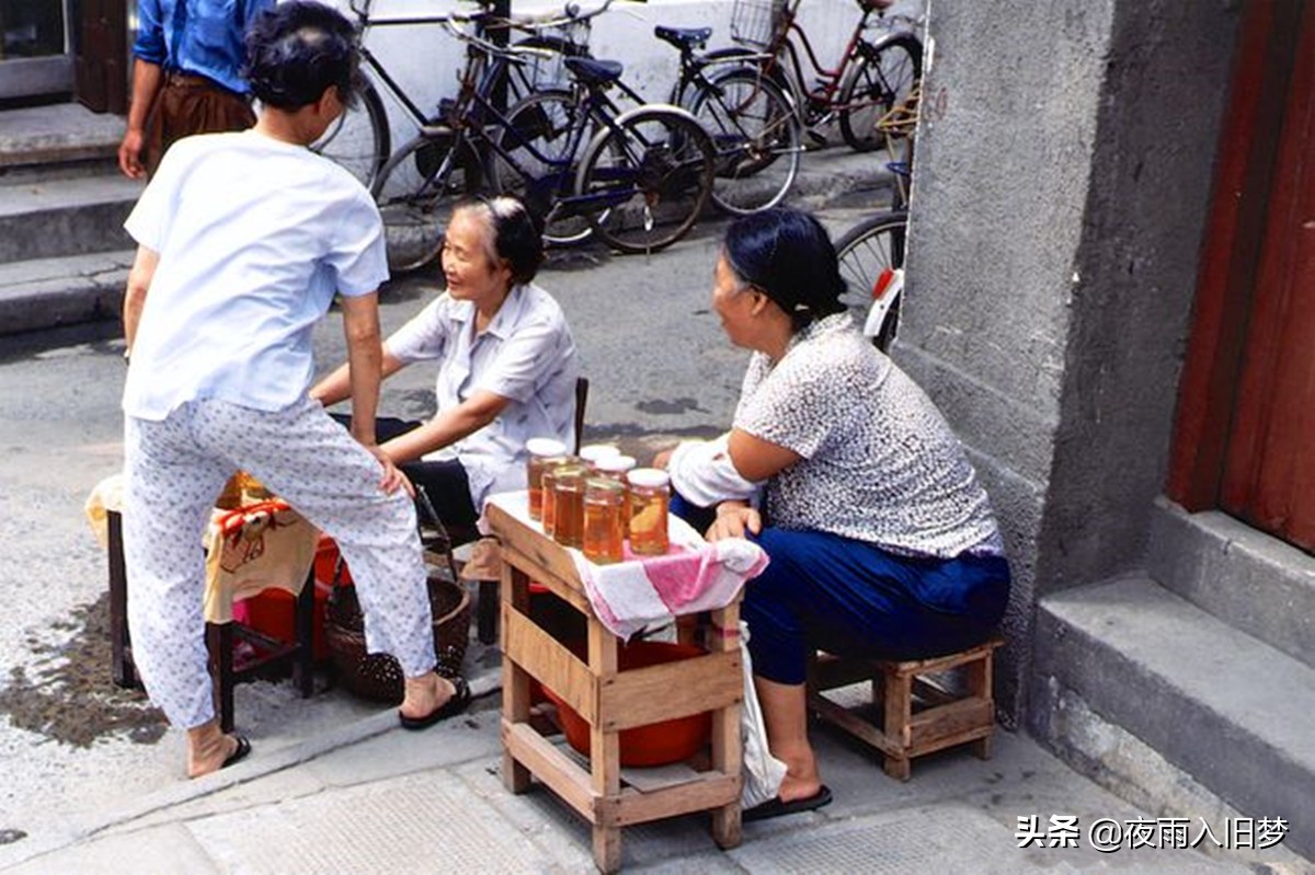 老照片：90年代的“魔都”上海，平静与祥和中蕴藏着的勃勃生机