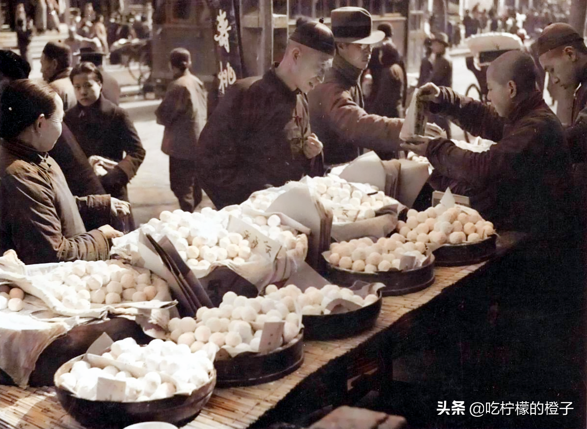老照片：1939年北京的元宵节，动荡年代里难得的宁静与祥和