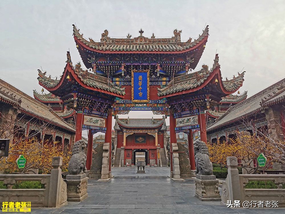 开封保存最完整的古建筑“山陕甘会馆”，一座“三雕”艺术博物馆