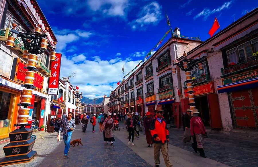 中国最美天路即将开通，日光之城到西藏小江南，一路美景无限