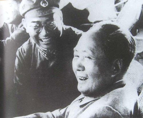 最年轻的开国大将，找到贺龙称受之有愧，毛主席赞：共产党的明镜