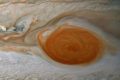 木星的巨眼变小了？不，它正在进食，还伸出了一条触手