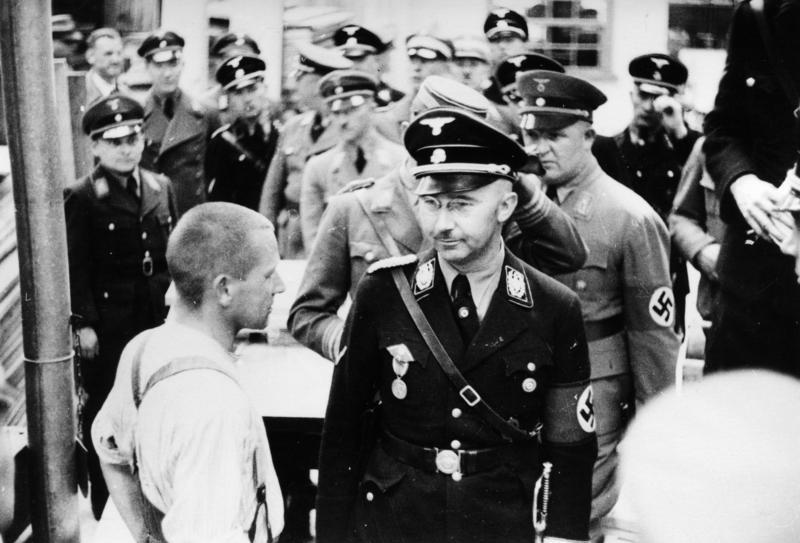 希特勒的头号刽子手希姆莱：曾是一位鸡农，却残杀了六百万犹太人