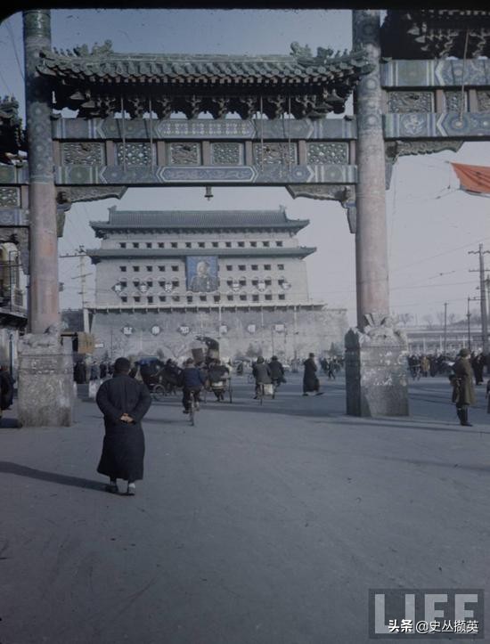 老照片：看看民国时期的老北京建筑，对比一下真是翻天覆地