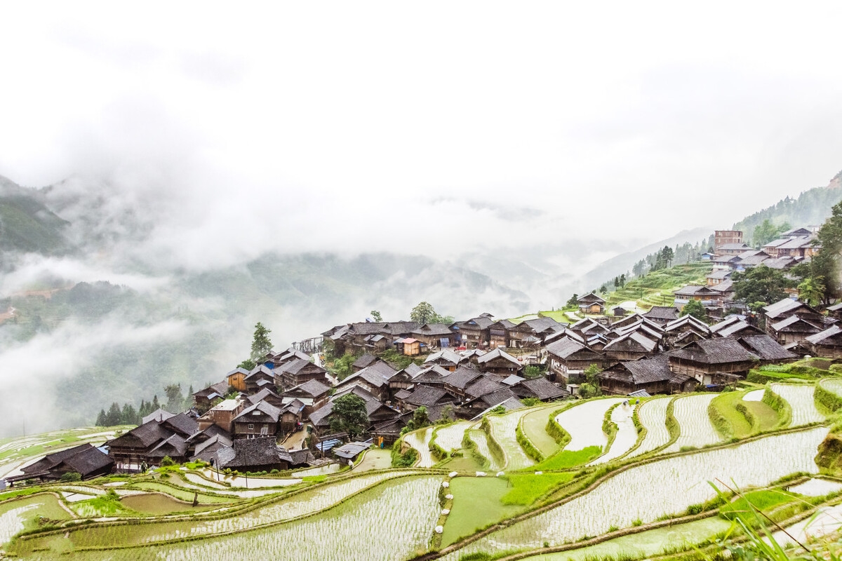 国境西南这2条旅游路线，有山有水有民族风情，五一自驾正当时