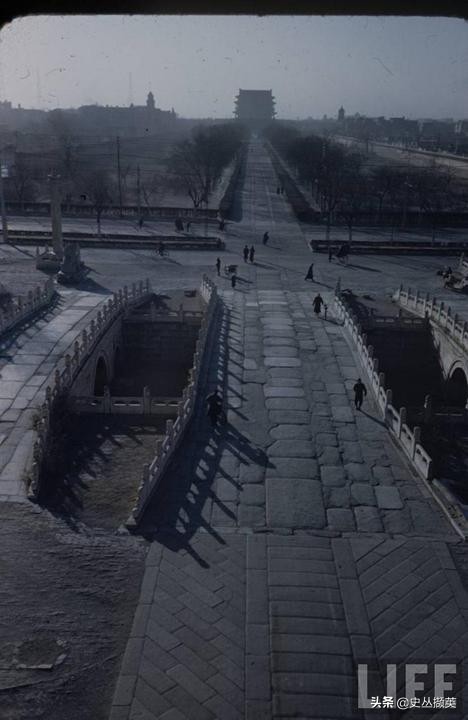 老照片：看看民国时期的老北京建筑，对比一下真是翻天覆地