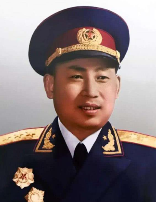上将李天佑56岁病逝，他的妻儿如今何在？4个儿子是军人成就