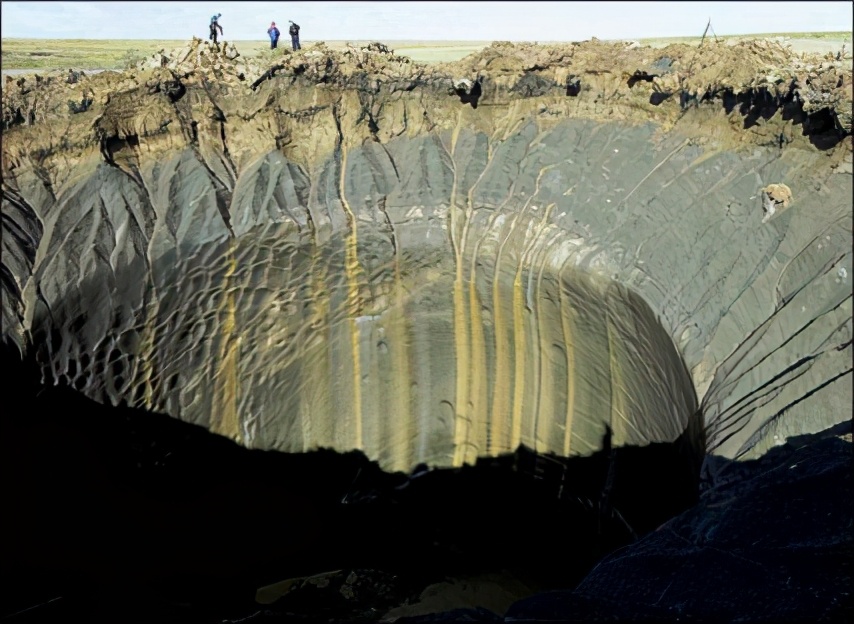 这是一个不好的消息！西伯利亚出现多个巨坑，科学家表示危机已现