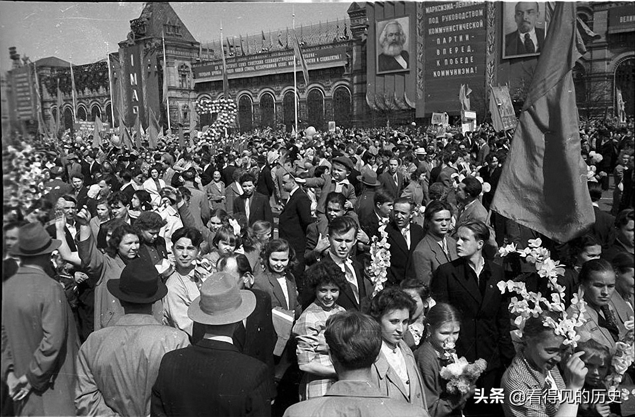 老照片 1958年苏联莫斯科劳动节游行 场面盛大