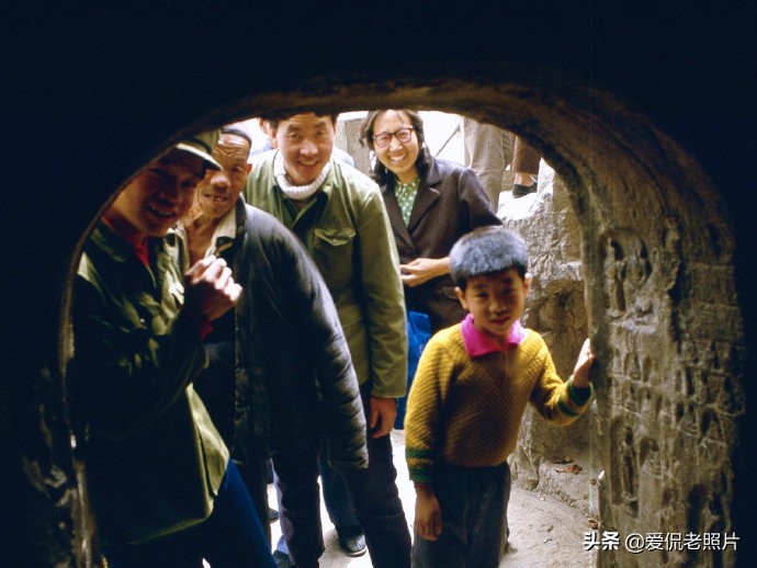 老照片：80年代的河南洛阳龙门石窟（组图）