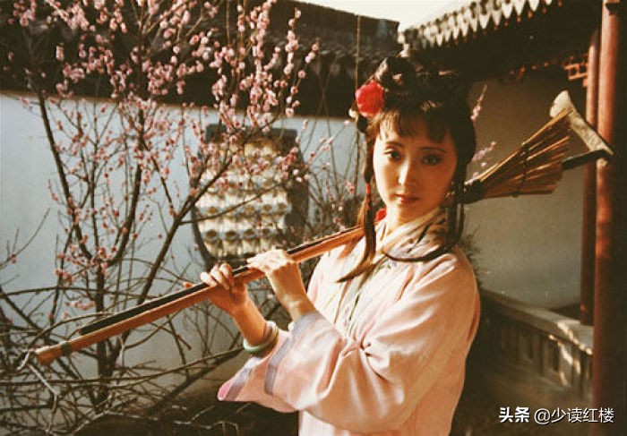 红楼梦：潇湘馆里的那些梨花，是林黛玉品格的最好象征