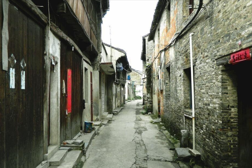 安徽一个“可惜”的古镇，1500年历史曾车水马龙，如今却游客稀少