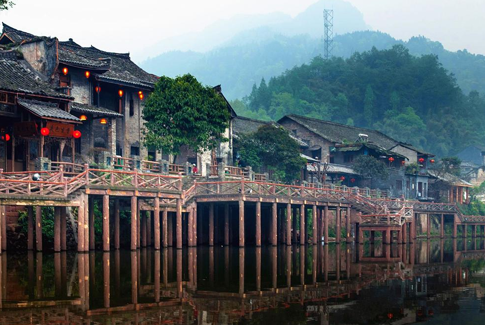 四川“神秘”的千年古镇，被称“烟雨古镇”，比乌镇周庄更真实