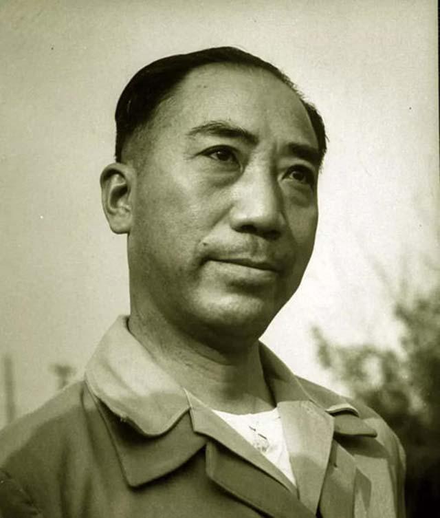 1949年，军统一少将穿上解放军军服，才知戴笠力保的他是共产党