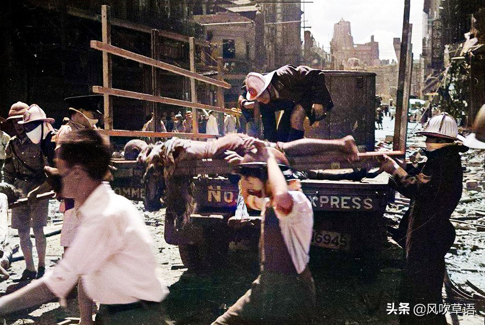 1937年8月，上海南京路遭受日本飞机轰炸之后的惨状