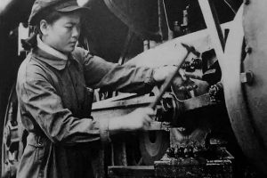 从1950到1976，火红年代里新中国不同职业的“劳动之美”