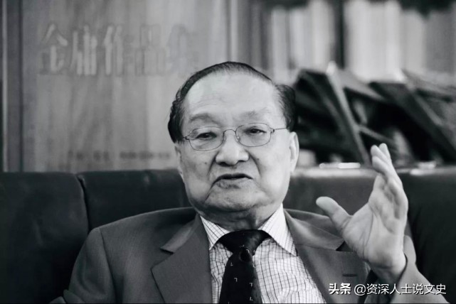 1981年，邓小平在北京会见金庸，解开金庸心中多年的未解之谜