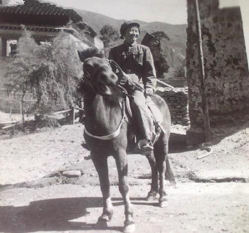 女红军何子友：师从武当山，曾单挑许世友，生下遗腹子守节75年