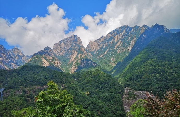 八大门票价格昂贵的自然景观，去过的人基本不会再去第二次