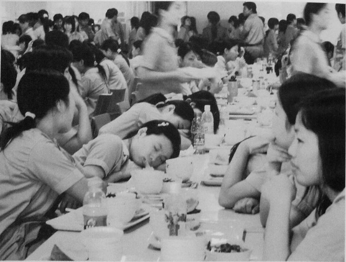 1976年，邓颖超给河南一工人发急电：总理病逝，不许进京送葬