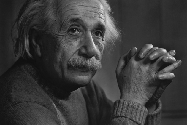 爱因斯坦临终前，为什么要把手稿全都烧掉？真和彩虹计划有关吗？
